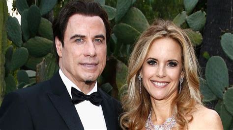 frau von john travolta|John Travolta trauert um Ehefrau: Kelly Preston mit 57 Jahren。